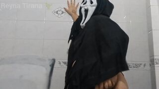 Pov: Descargaste Scream en Ares pero era ésta porno
