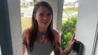 MILF with Big Booty Seduces Sex Therapist to Give Her an Orgasm