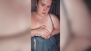 Squeezing Breast Milk Out of Stepmama's Big Breasts, Swallow up Baby