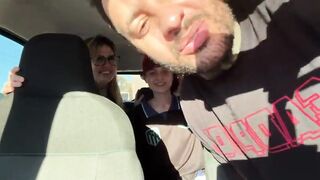 I found a window cleaner at the traffic light! And I called her over to be a porn actor and have hawt sex in our car in the centre of the street. I made her all wet and this chick smeared our entire car seat.
