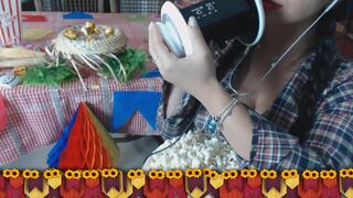 SFW ASMR 3DIO FESTA JUNINA SONS DE MASTIGAÇÃO ~ ASMR Português ~ Eating Sounds