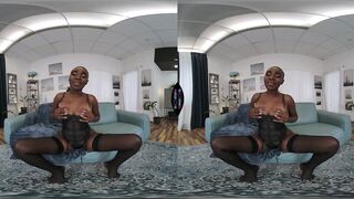 VR Porn - African Ebony Angel Zaawaadi Solo Fingering Her Black Snatch In Hot Lingerie