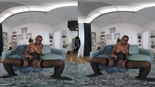 VR Porn - African Ebony Angel Zaawaadi Solo Fingering Her Black Snatch In Hot Lingerie