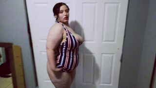 Hot BBW tries on clothing