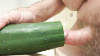 Screwing a cucumber (Cum)