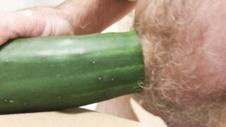 Screwing a cucumber (Cum)