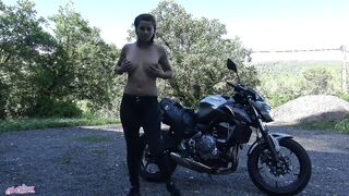 I squirt on my motorcycle
