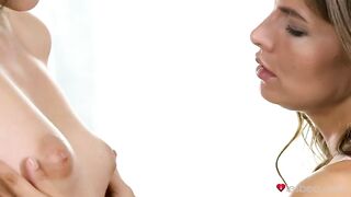 Lesbian MILF makes puffy nipple Czech feel something particular - Lesbea